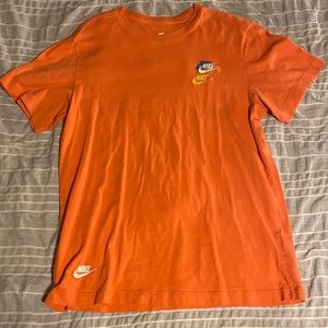 Men’s Nike shirt